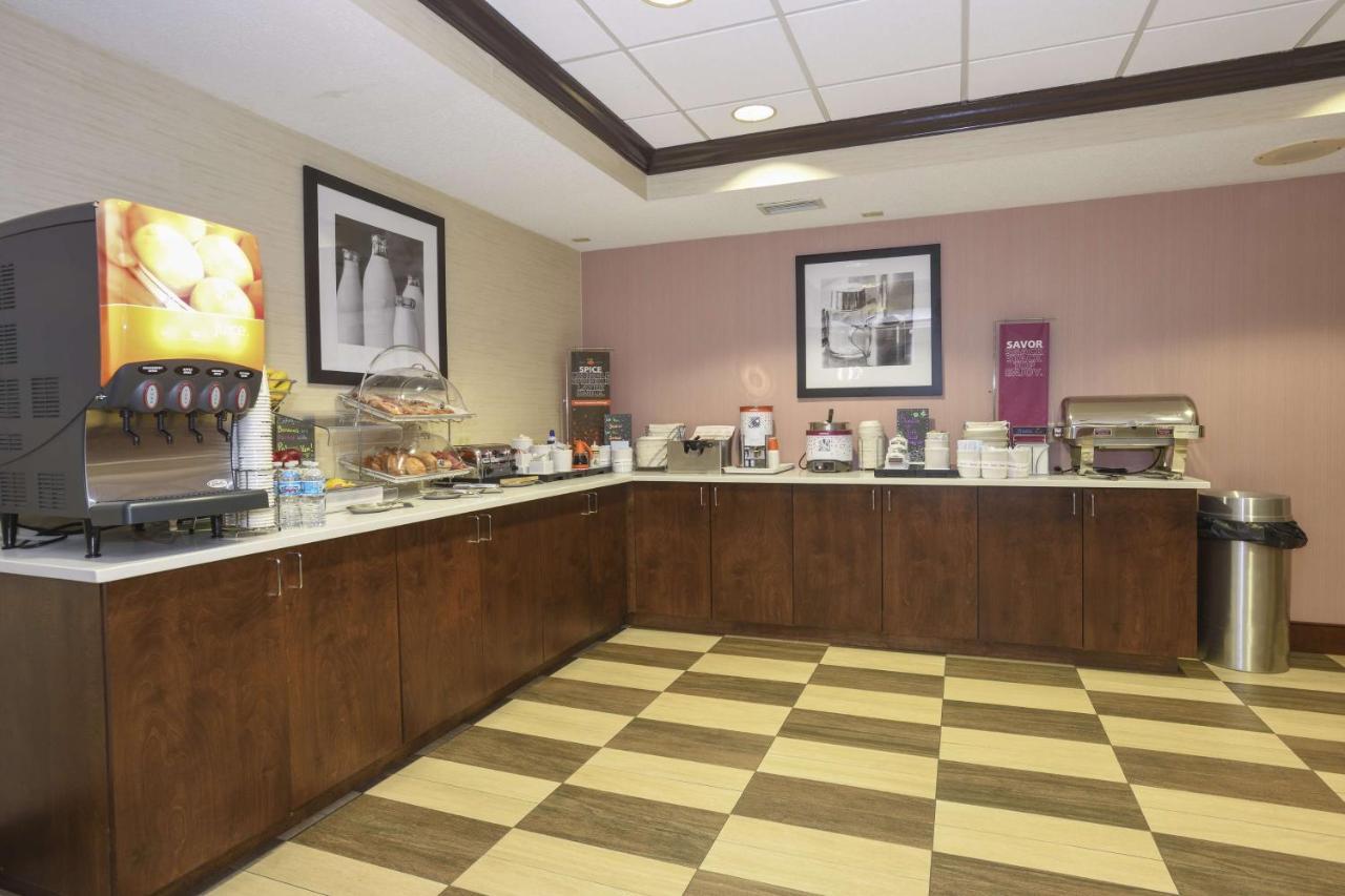 Hampton Inn Cincinnati Eastgate Exterior foto